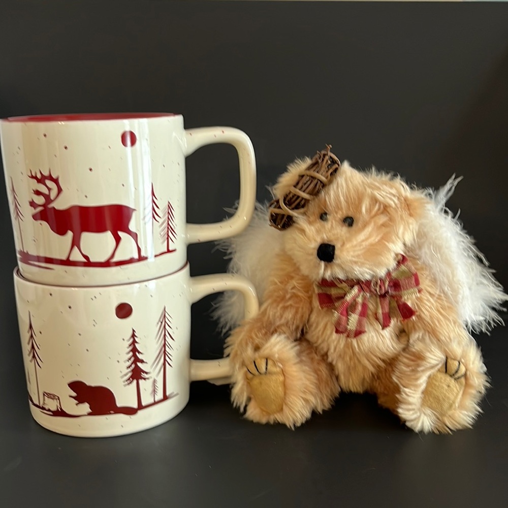 Tim Hortons Moose Forest & Beaver Holiday 2019 collector Mug & Angel Russ Bear